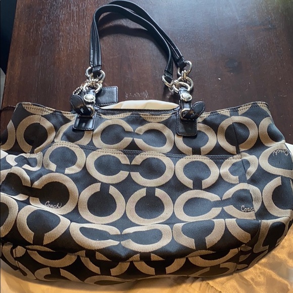 Coach - Picture 4 of 8